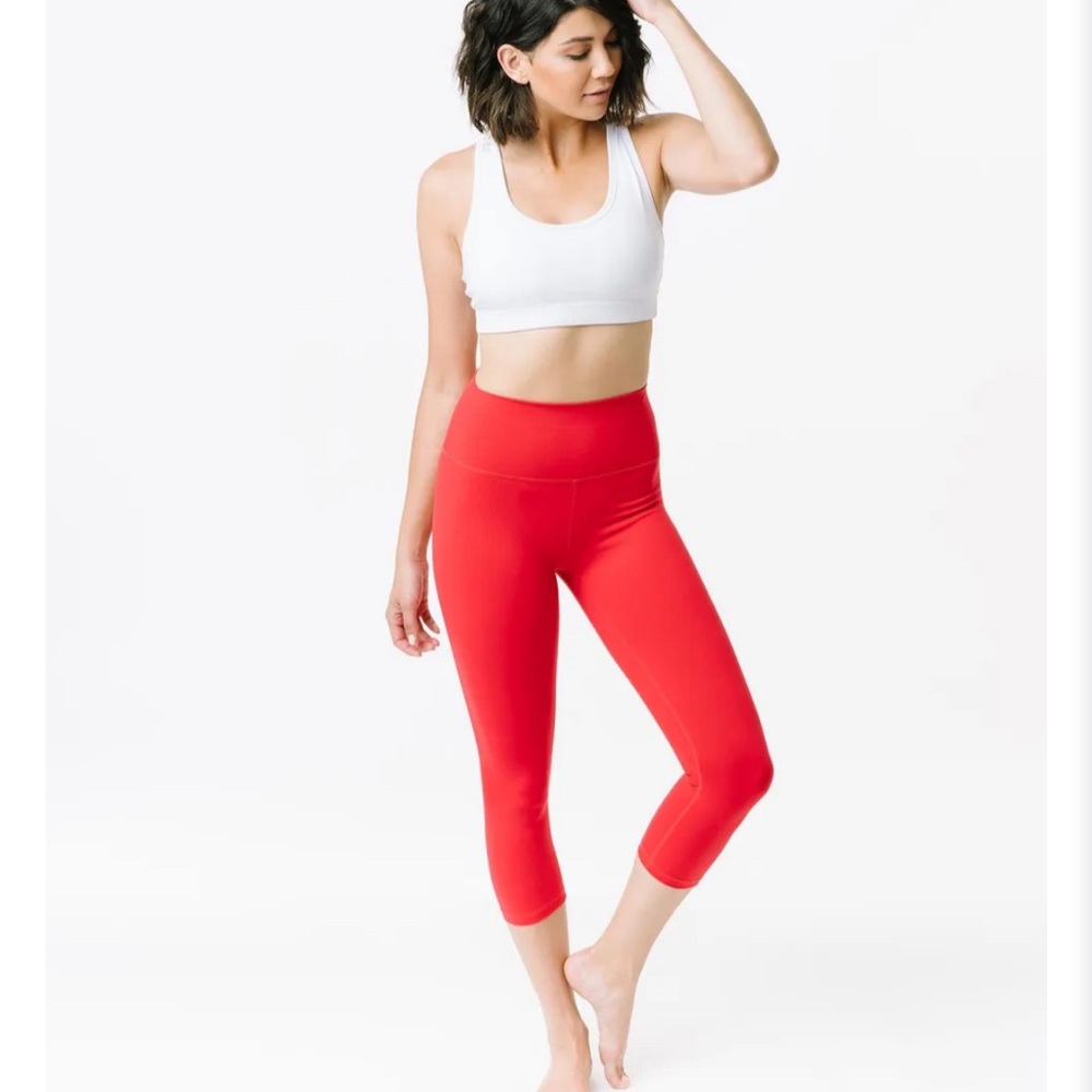 ZYIA Red Ascend Hi-Rise Capri